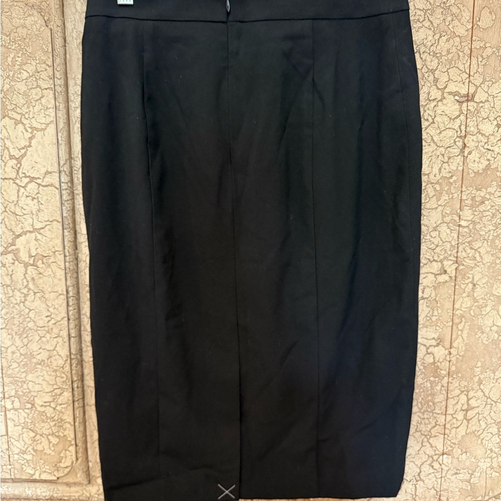 Elegant Black Pencil Skirt